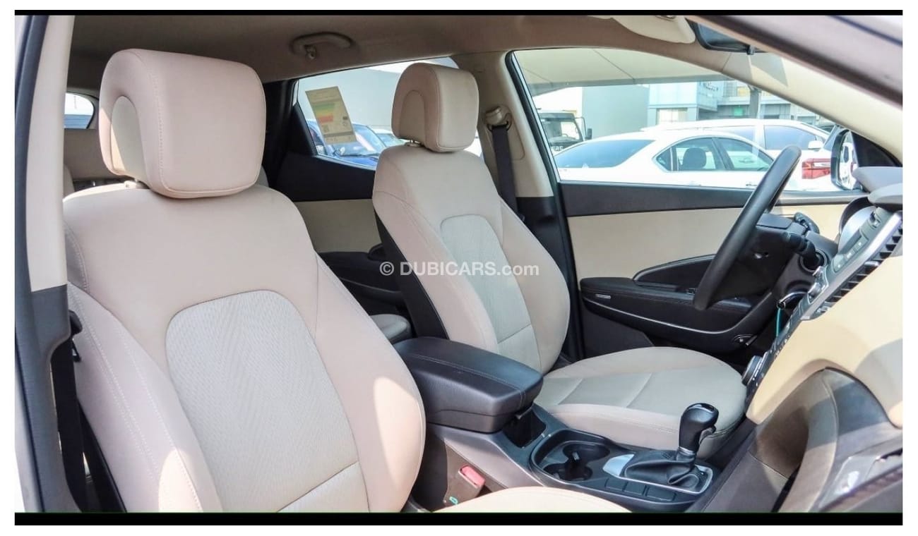 Hyundai Santa Fe GL خاليه من الحوادث