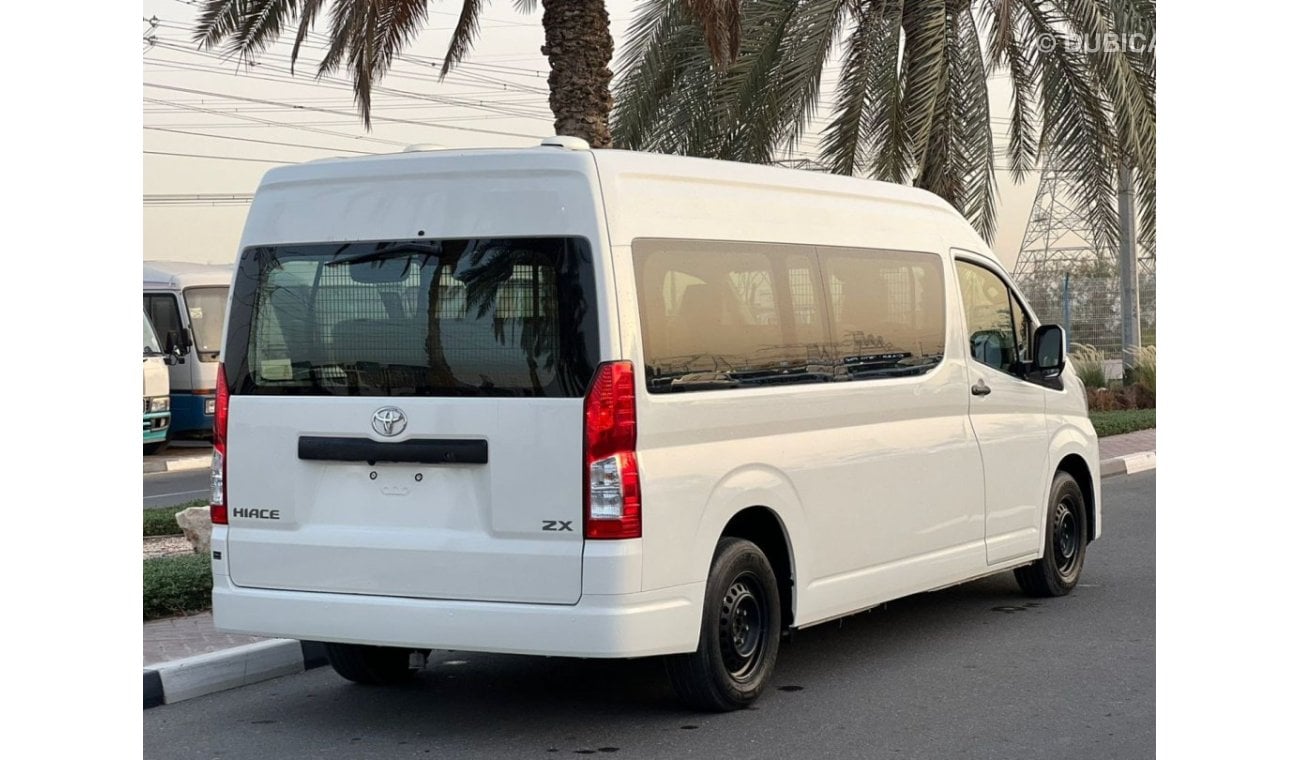 Toyota Hiace Van English