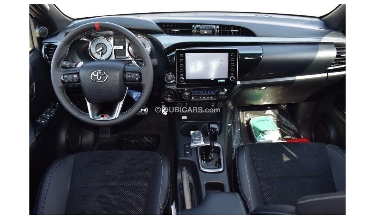 تويوتا هيلوكس Toyota Hilux GR Sport 2.8L DIESEL V6 A/T 2024