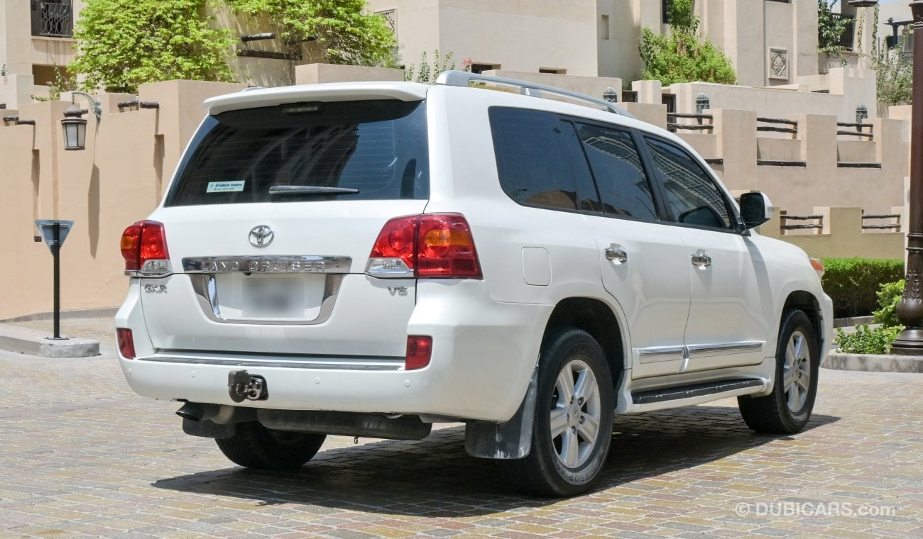 Toyota Land Cruiser GXR V6