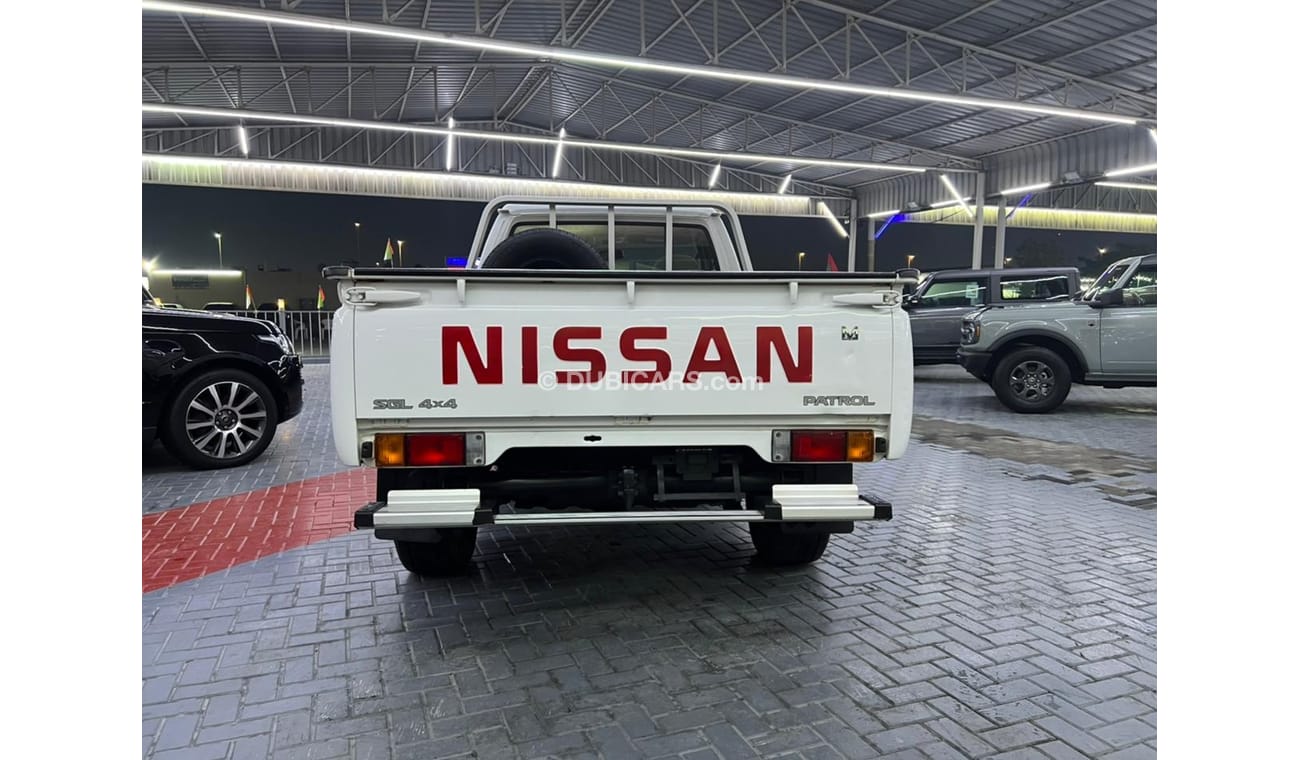 Nissan Patrol Pickup SGL Nissan patrol  pik app