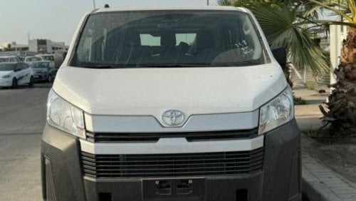 Toyota Hiace Semi cargo 6 seat