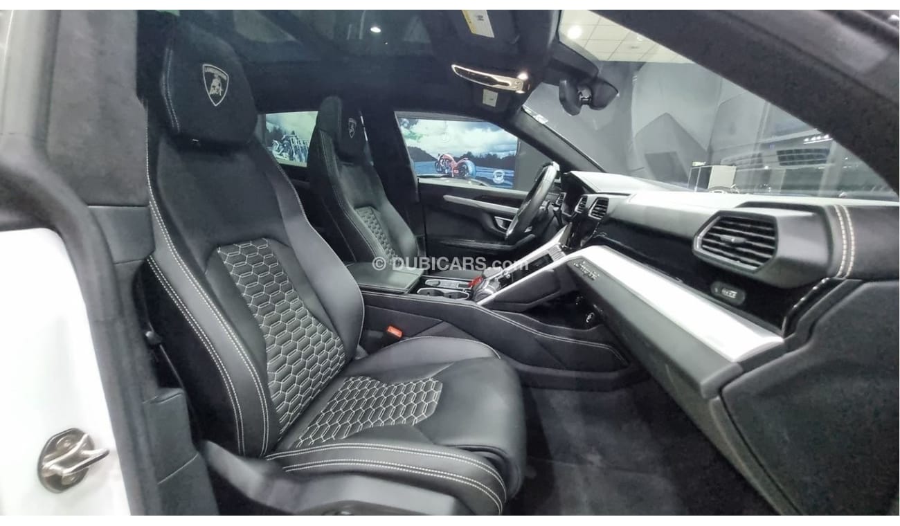 Lamborghini Urus Std LAMBORGHINI URUS 2020 IN PERFECT CONDITION ( CLEAN TITLE ) FOR 675K AED