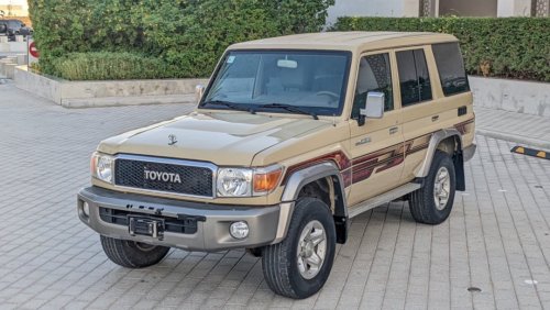 Toyota Land Cruiser Hard Top