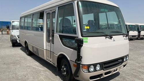 ميتسوبيشي روزا Fuso 30 seats