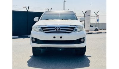 تويوتا فورتونر Toyota Fortuner 2013 v4 LHD petrol Full options top of the range