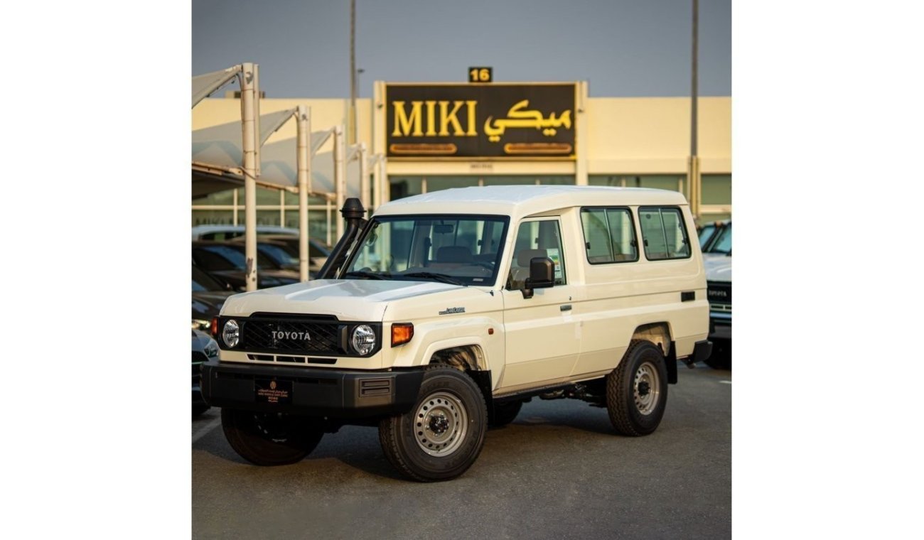 Toyota Land Cruiser Hard Top Hard Top | 4.0 L | V6 | PETROL | Automatic (3 Doors)