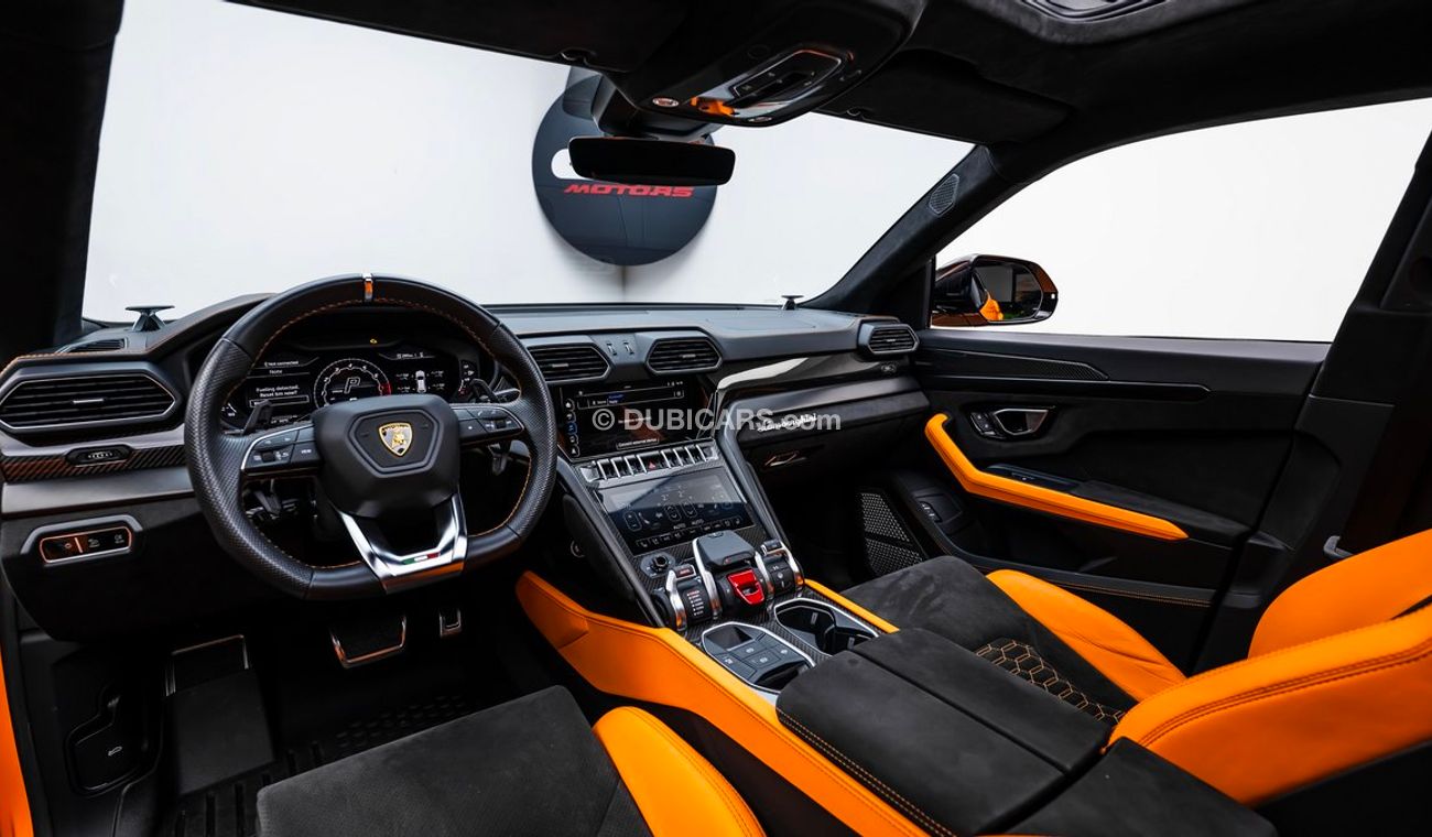 Lamborghini Urus Capsule 2022 - GCC - Under Warranty - One Free Service Available