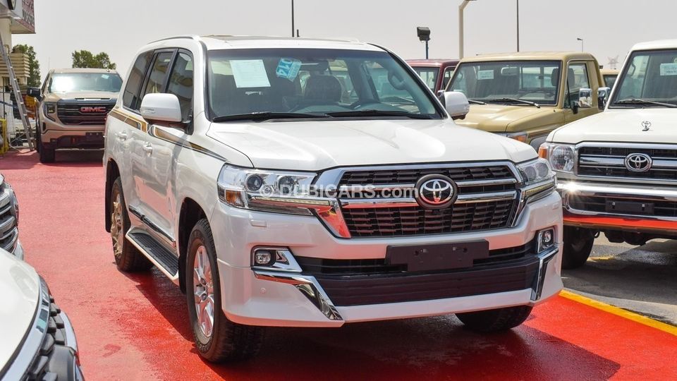 New Toyota Land Cruiser VXR 5.7 V8 2021 for sale in Dubai - 646311