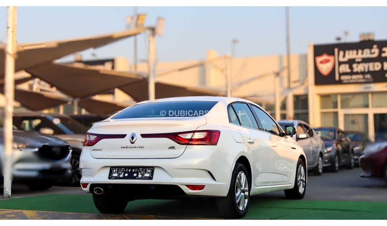 رينو ميجان SE 1.6L Renault Megane 2021 GCC accident free in excellent condition 662 P.M