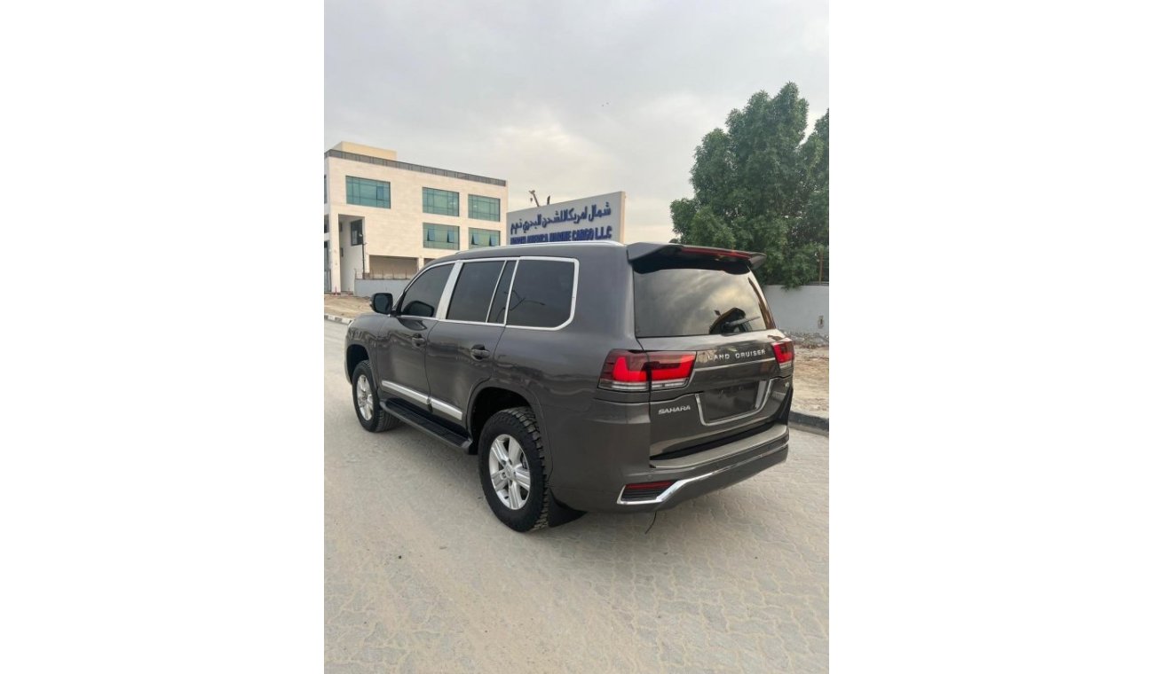 Toyota Land Cruiser 2013 Modified to 2023 Sahara V8 Full Option