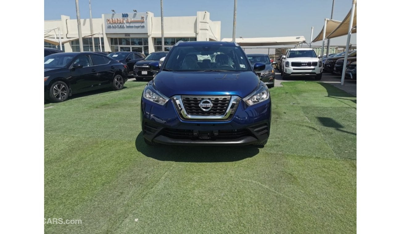 Nissan Kicks SV Very Clean Car