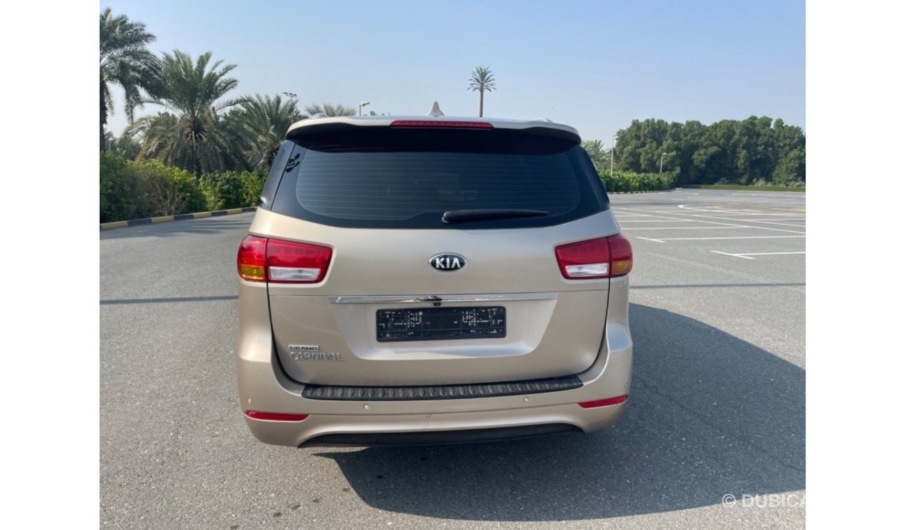 Kia Carnival Kia Carnival   MODEL 2016 Excellent Conditio  (GCC- SPEC)  VERY GOOD CONDITION