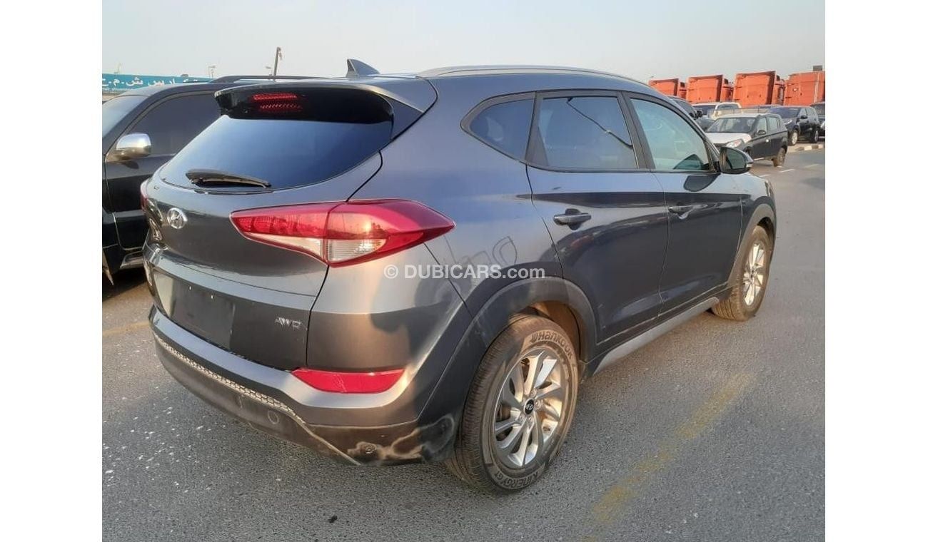 Hyundai Tucson SE 2.0L AWD Price 25500 AED Or Best Offer