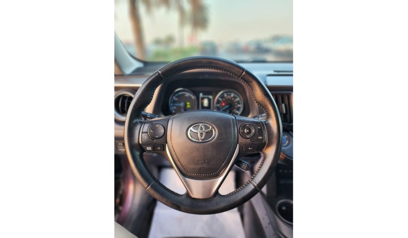 تويوتا راف ٤ TOYOTA RAV4 XLE HYBRID FULL OPTION