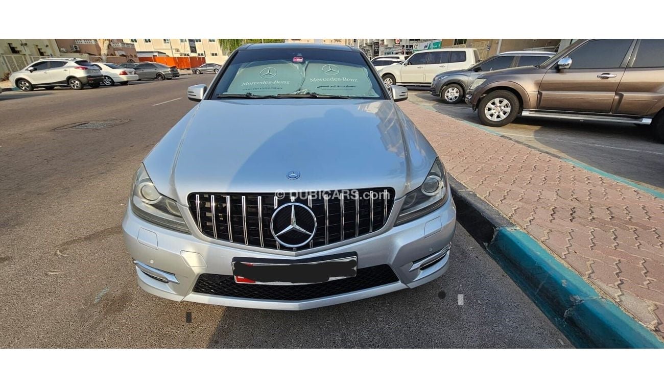 مرسيدس بنز 200 Mercedes Benz C 200AMG