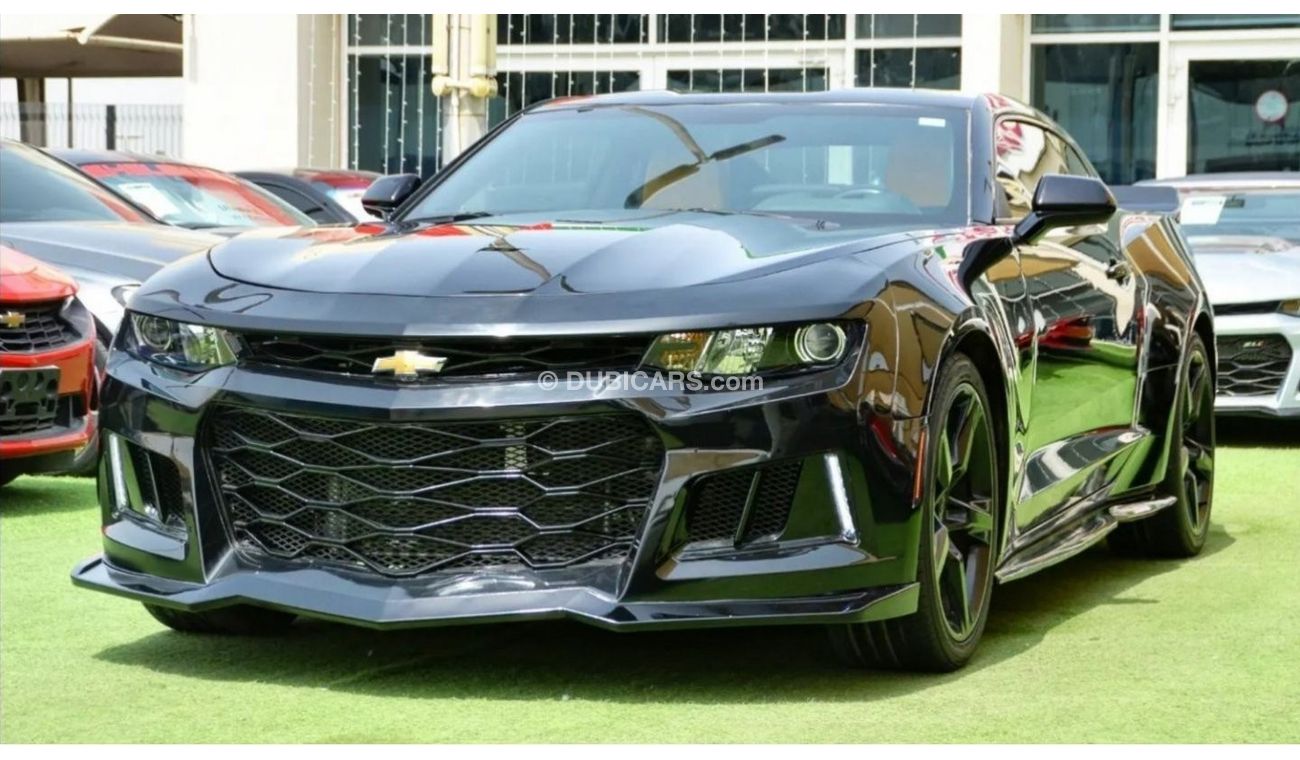 Chevrolet Camaro ON HOLD!!!!!!!*ZL1 Kit* Camaro V4 Turbo 2017/ Leather Interior/Very Good Condition