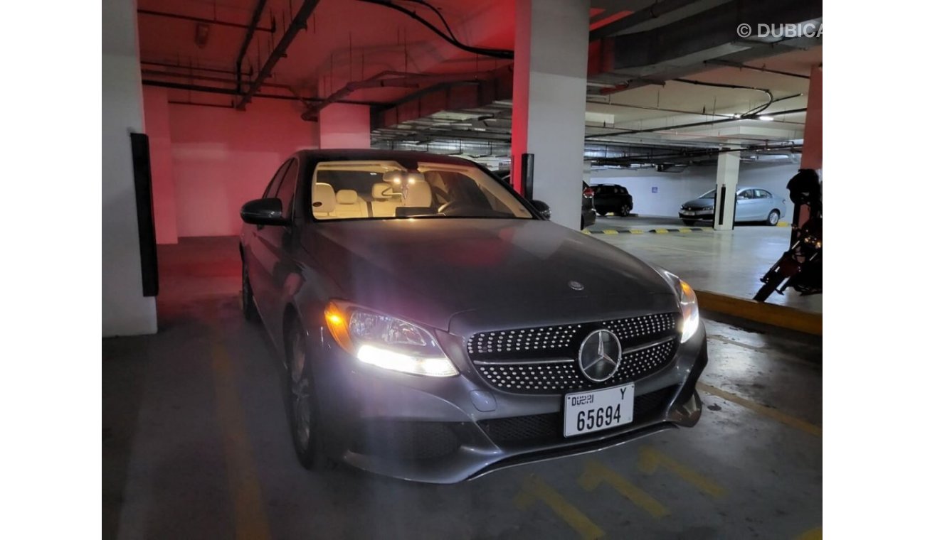 مرسيدس بنز C 300 Luxury (Not Flooded)