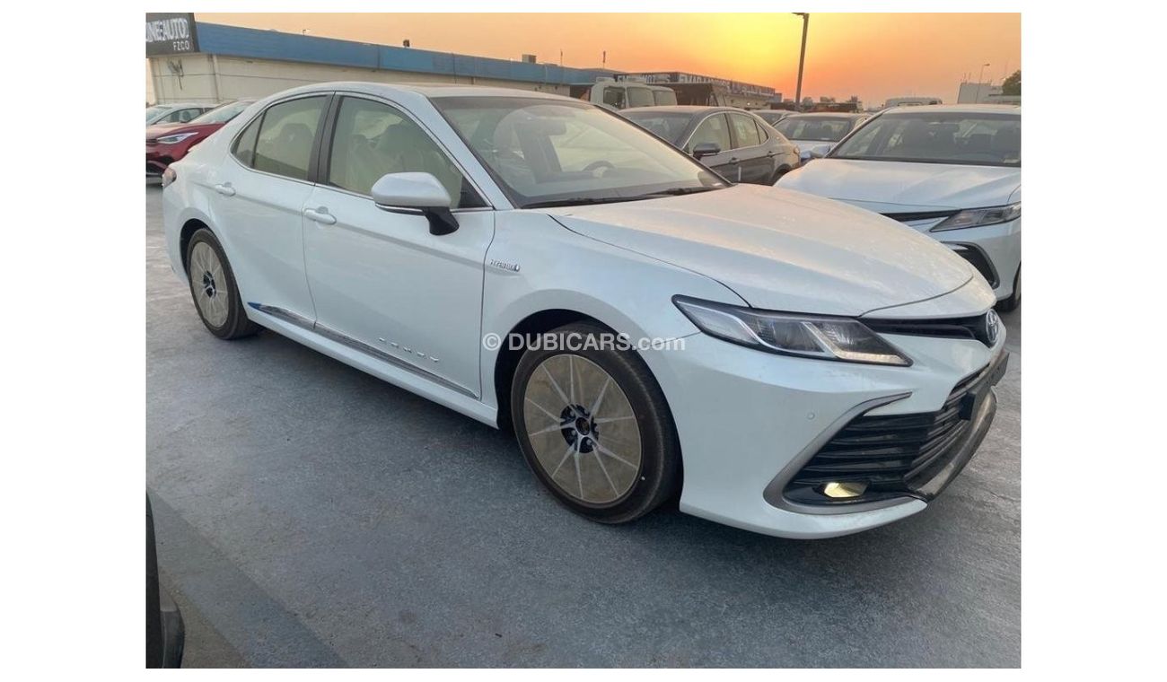 New Toyota Camry GLEX Hybrid 2.5L Petrol - White & Grey Available 2022 ...