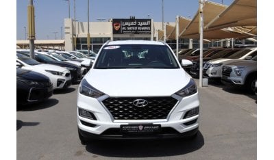 Hyundai Tucson GL ACCIDENTS FREE - GCC - PERFECT CONDITION INSIDE OUT - 2000 CC