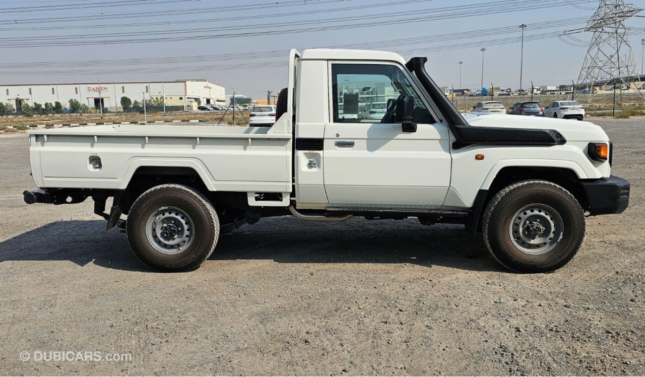 تويوتا لاند كروزر بيك آب 2.8 DIESEL - CAR AVAILABLE - NOT FAKE ADVT