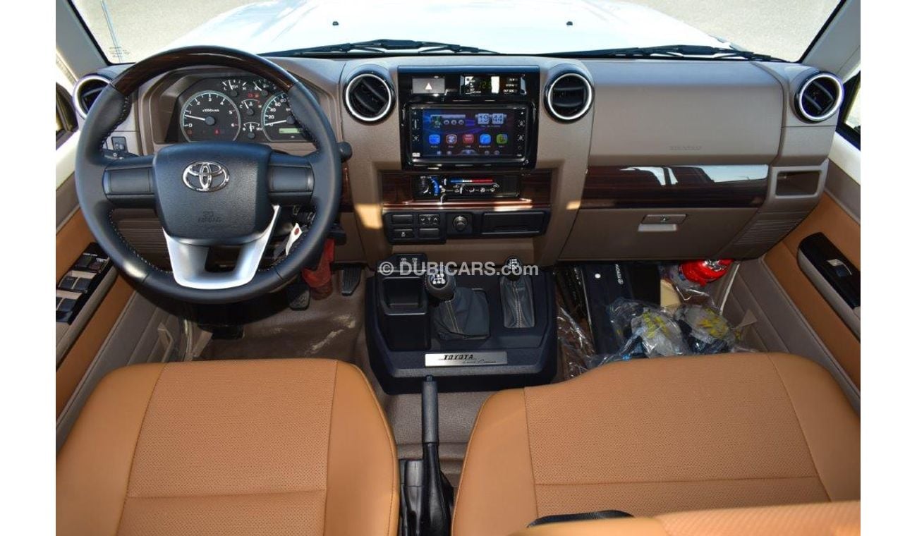 Toyota Land Cruiser Double Cab Pickup Edition V8 4.5L Diesel 4X4 5 Seater Manual Transmission