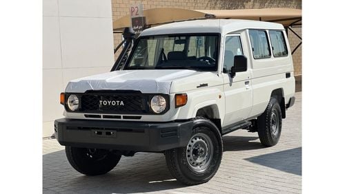 تويوتا لاند كروزر 70 New Toyota Land Cruiser Pick Up 4.0L Hard Top DLX M/T 2024