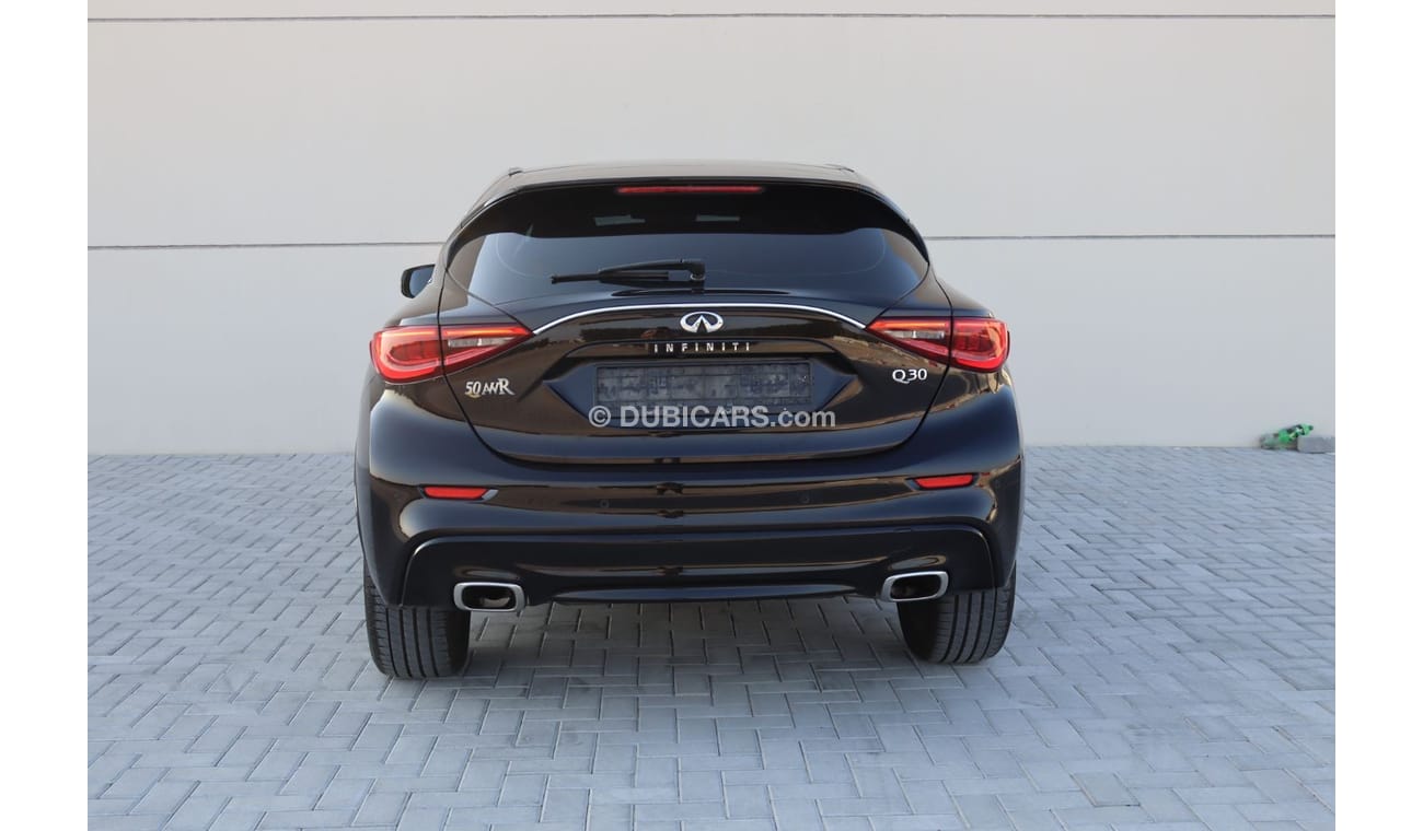 إنفينيتي Q 30 2.0 T SPORT