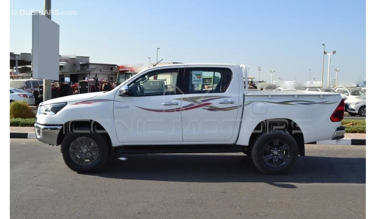 تويوتا هيلوكس 2025 TOYOTA HILUX 2.7L PETROL MANUAL 4X4 SR5