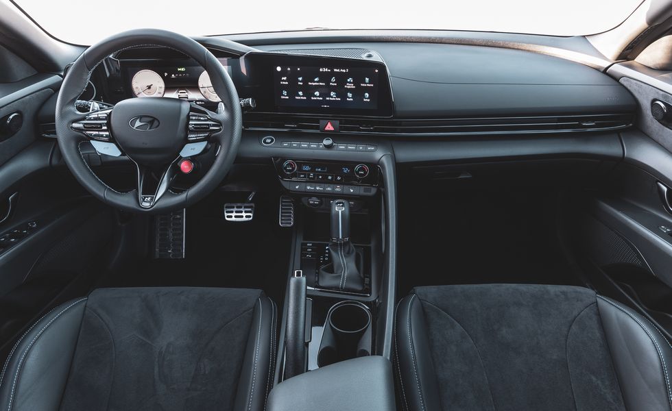 Hyundai Elantra N interior - Cockpit