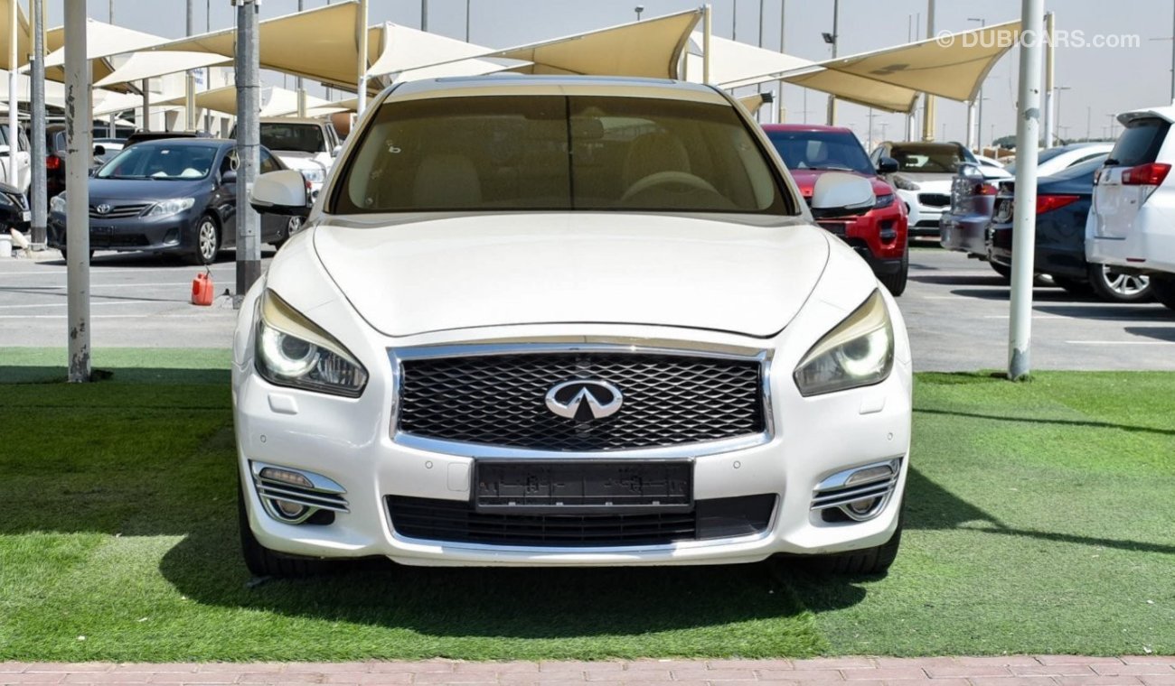 إنفينيتي Q70