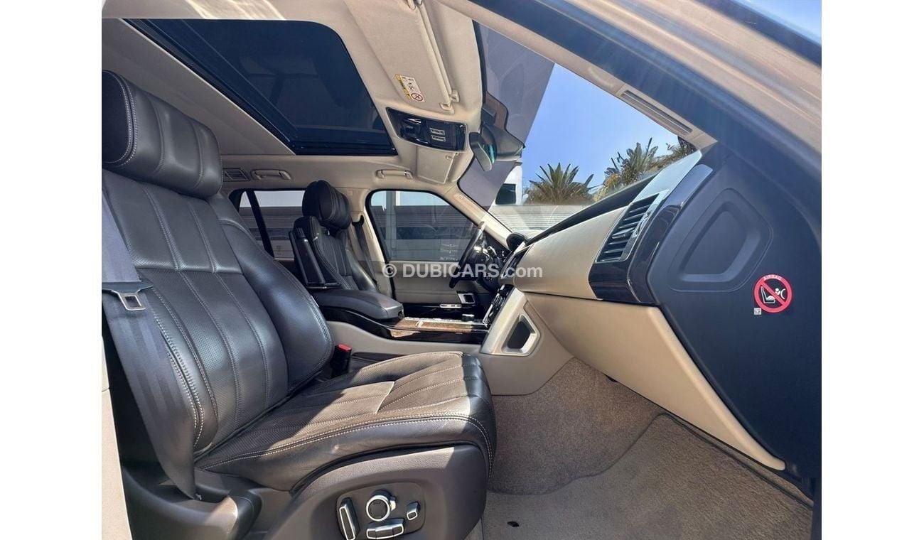 Land Rover Range Rover Vogue SE 5.0L AED 2,110 PM |RANGE ROVER VOUGE SE 5.0SC V8 | GCC | HEAD'S UP DISPLAY |LUXURIOS CABIN