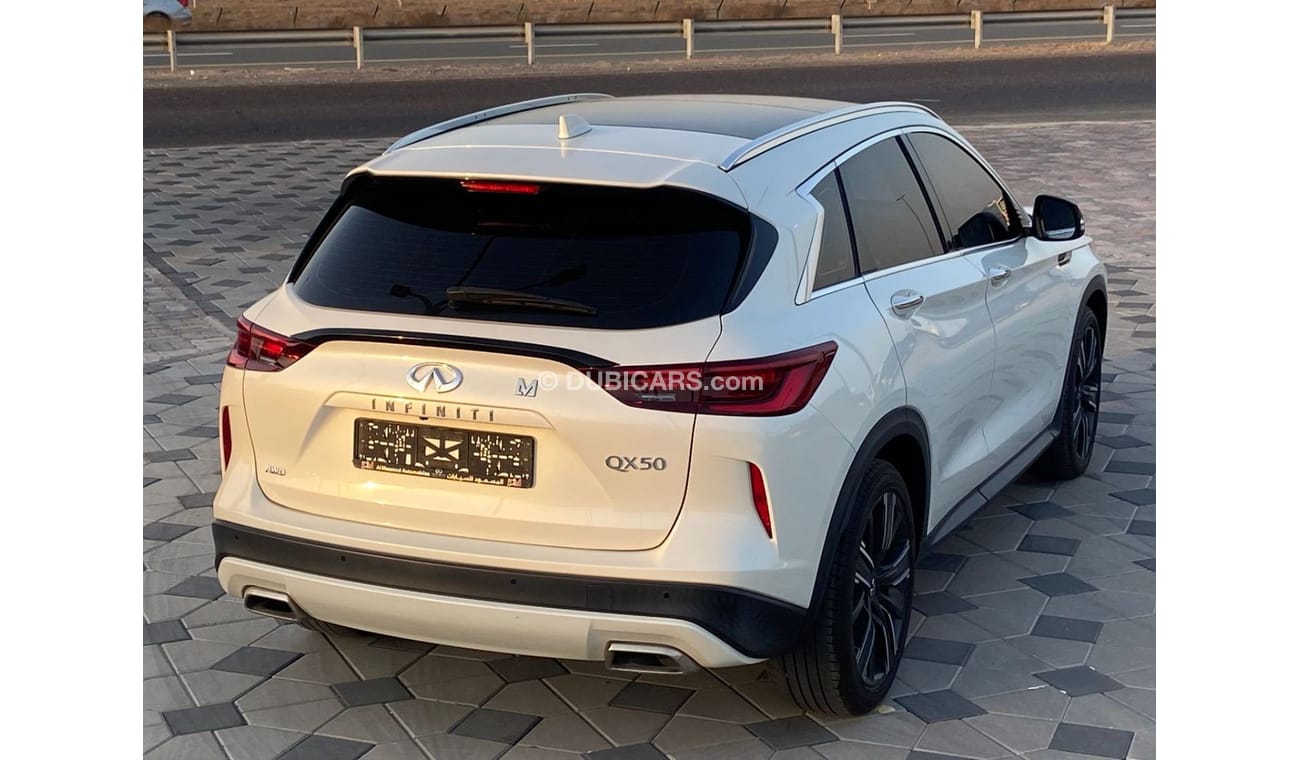 إنفينيتي QX50 Luxury 2.0L RWD