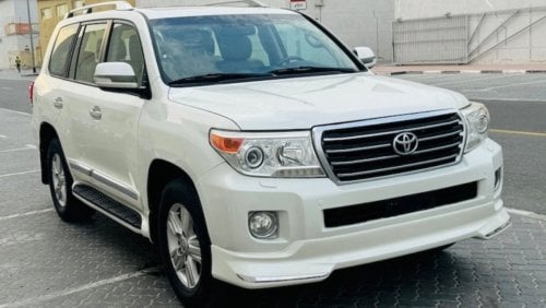 Toyota Land Cruiser GXR Toyota Land Cruiser 2015 original ship v6 full option LHD