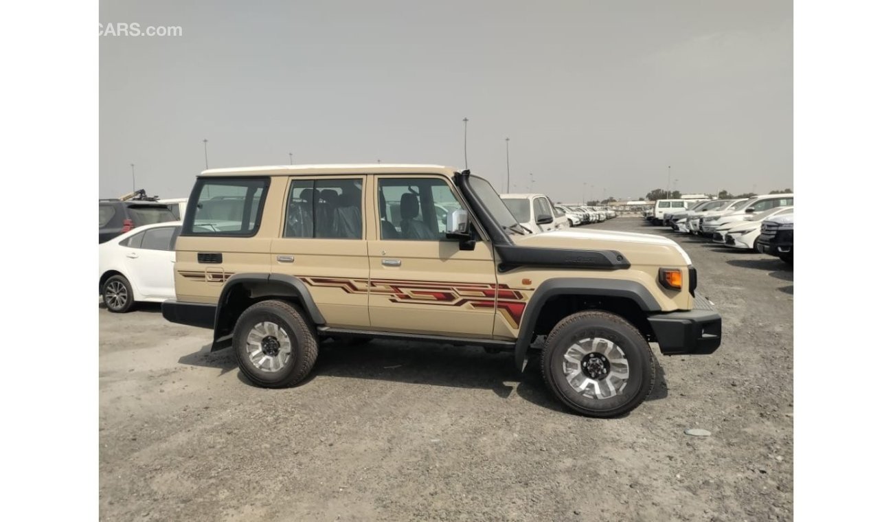 Toyota Land Cruiser Hard Top TOYOTA LC 76 HARDTOP LX V6 4.0LTR PETROL 2024 A/T WITH DIFF LOCK & FULL OPTION