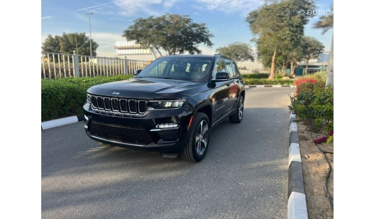 جيب جراند شيروكي Jeep Grand Cherokee  GCC Specs 2024 0 KM EXPORT ONLY.