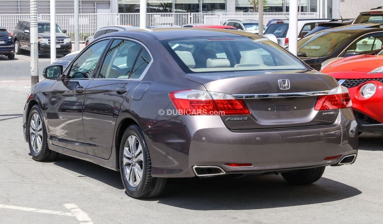 Used Honda Accord 2015 for sale in Sharjah - 314837