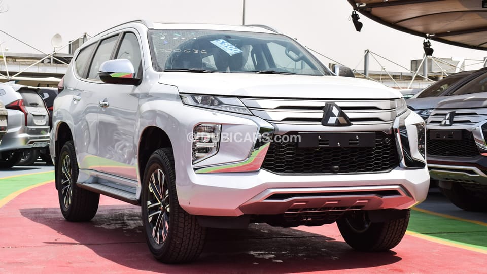 Mitsubishi Montero sport for sale. White, 2021