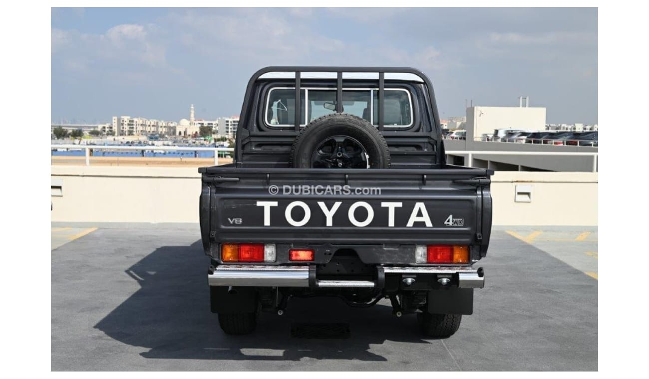 Toyota Land Cruiser Pick Up Double Cab V8 4.5L Manual Transmission