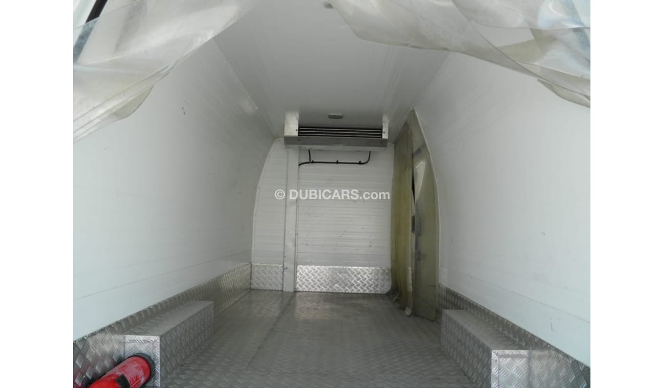 Nissan Urvan 2014 chiller high roof  Ref#463