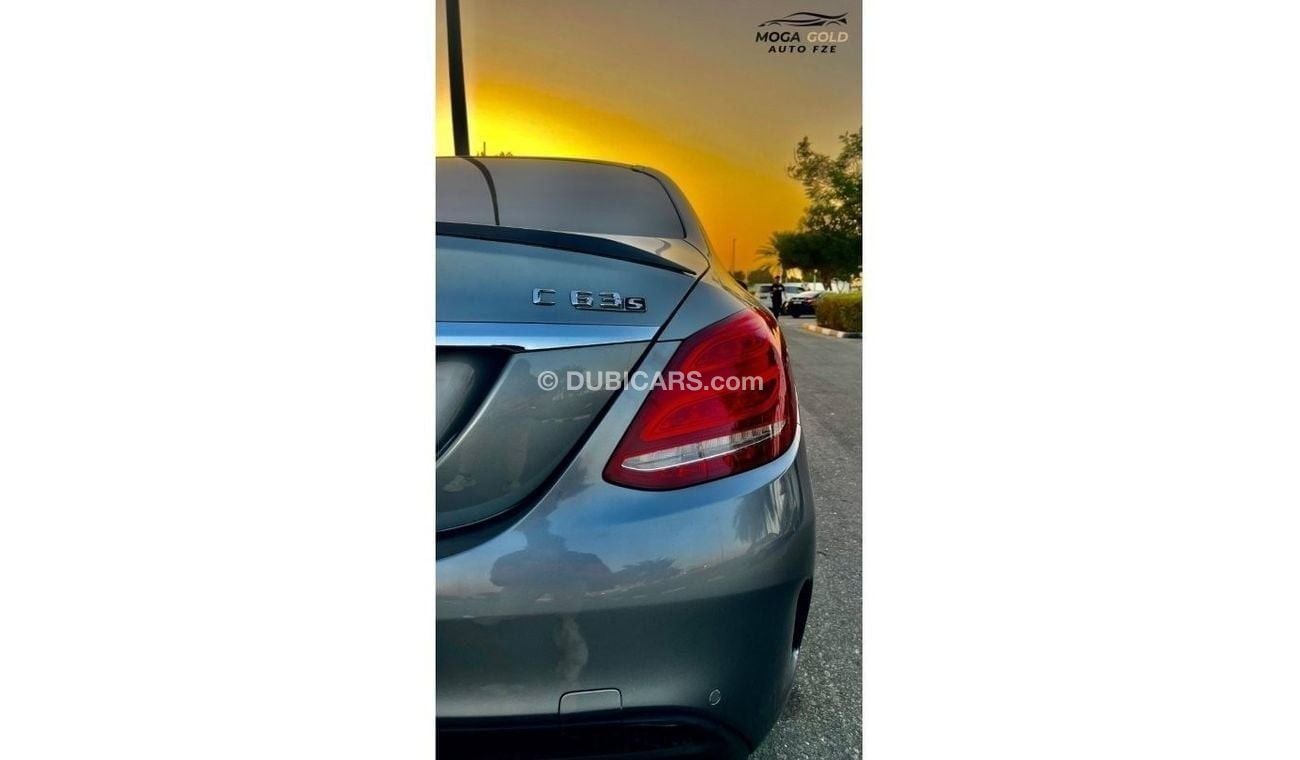 مرسيدس بنز C 63 AMG Mercedes-Benz C 63s AMG v8