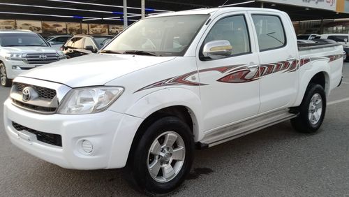 تويوتا هيلوكس Toyota Hilux 4X4 V4 2.7L Model 2011