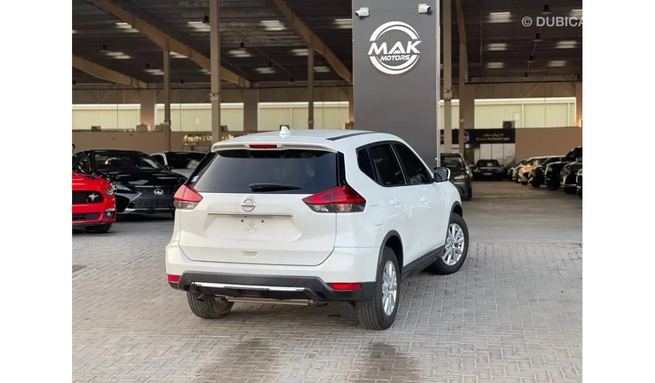 Nissan Rogue X-TRAIL ROGUE 2017 IN PERFECT CONDITION