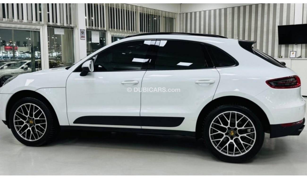 Porsche Macan Std GCC .. Perfect Condition .. Original Paint .. Top Range