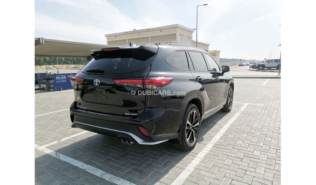 Used Toyota Highlander XSE - 2022- Black 2022 for sale in Sharjah - 681795