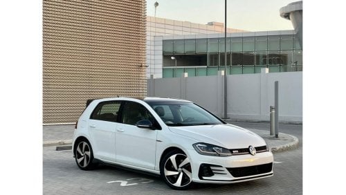 Volkswagen Golf GTI P1