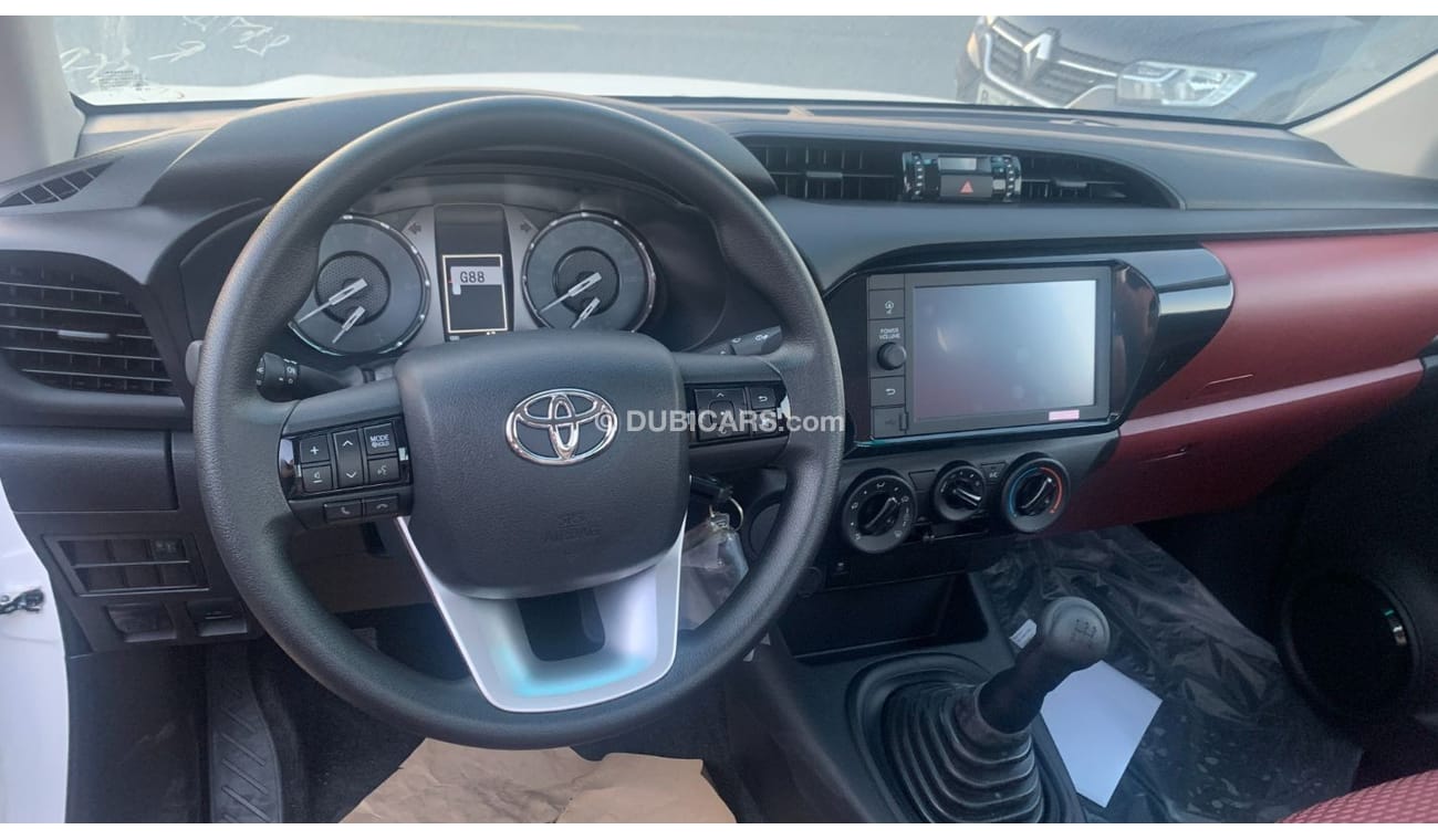 تويوتا هيلوكس TOYOTA HILUX SC 2.4L 4X2 M/T (DIESEL) MY23