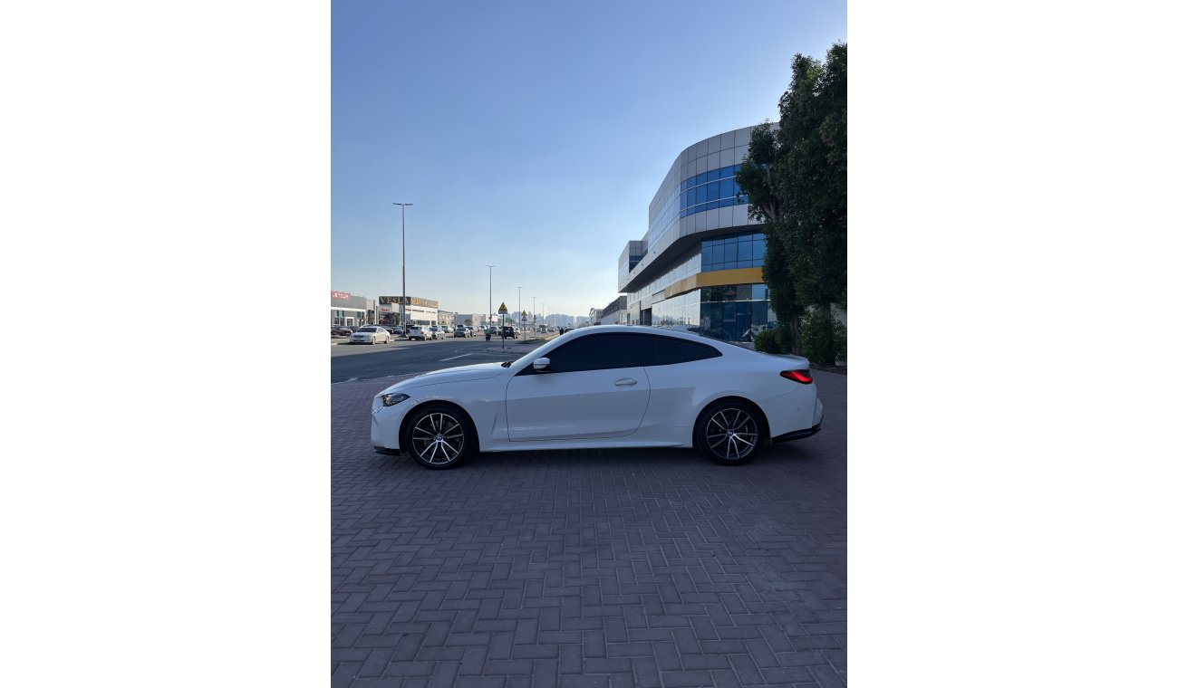 بي أم دبليو 430i