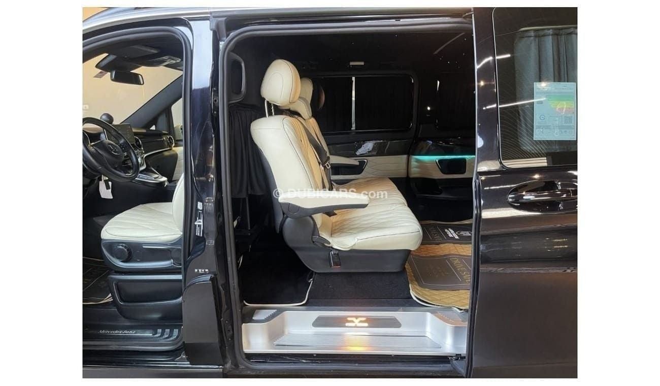 مرسيدس بنز V 250 By Barugzai Motors I 4,541 PM I Partition I Comfort I Immaculate Condition