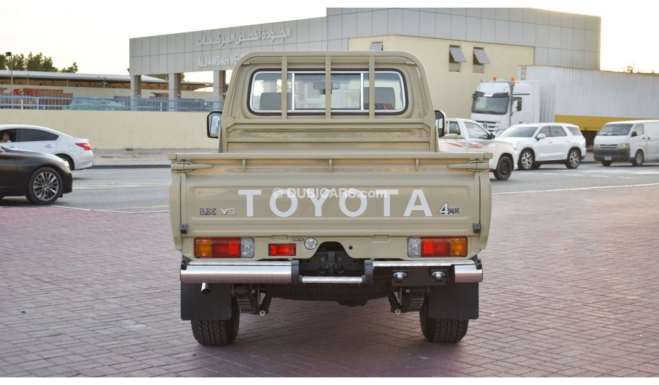 تويوتا لاند كروزر بيك آب LC79 Pickup 4.0L Full Option Automatic